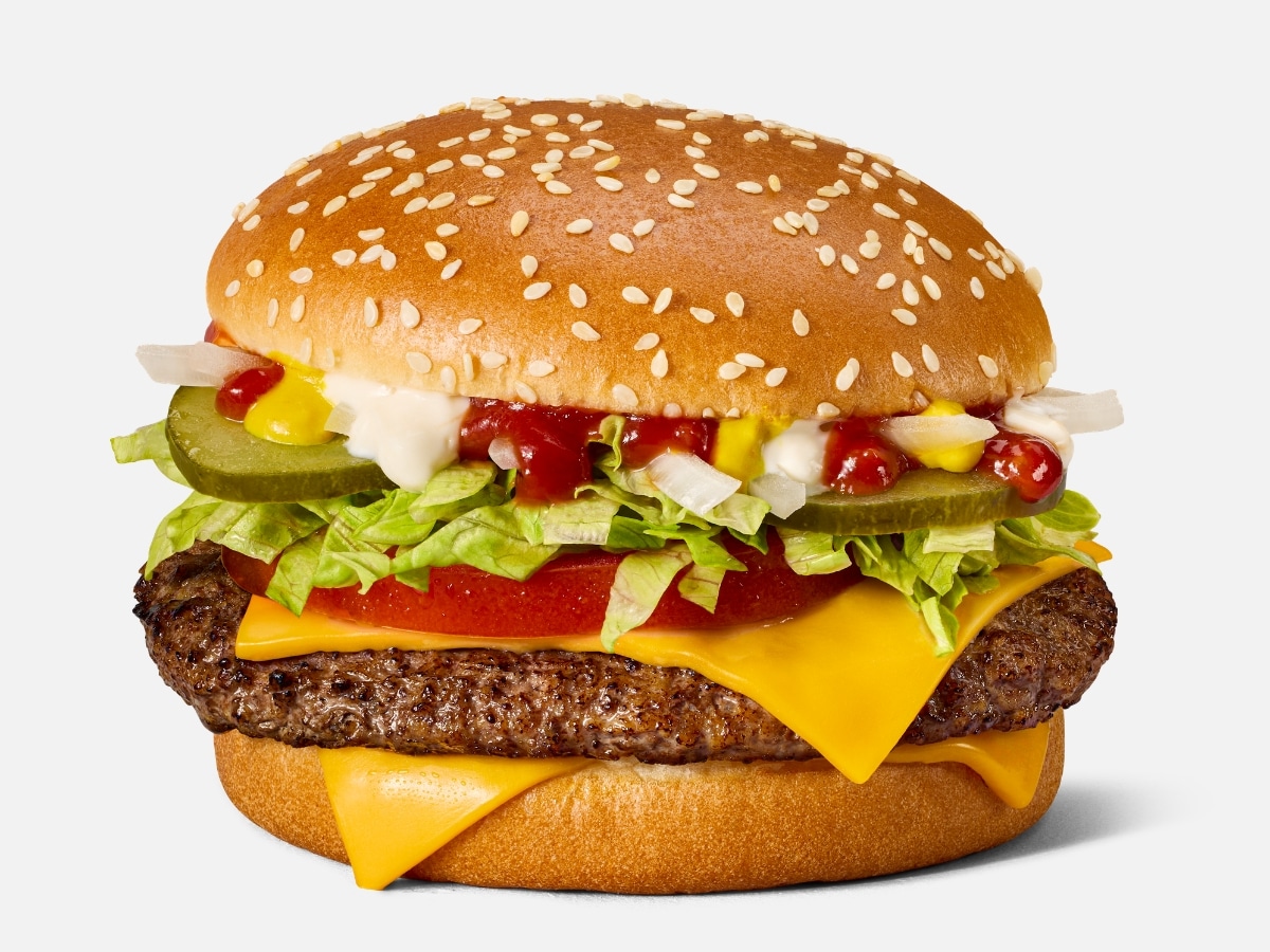 Mcdonald's quarter pounder deluxe