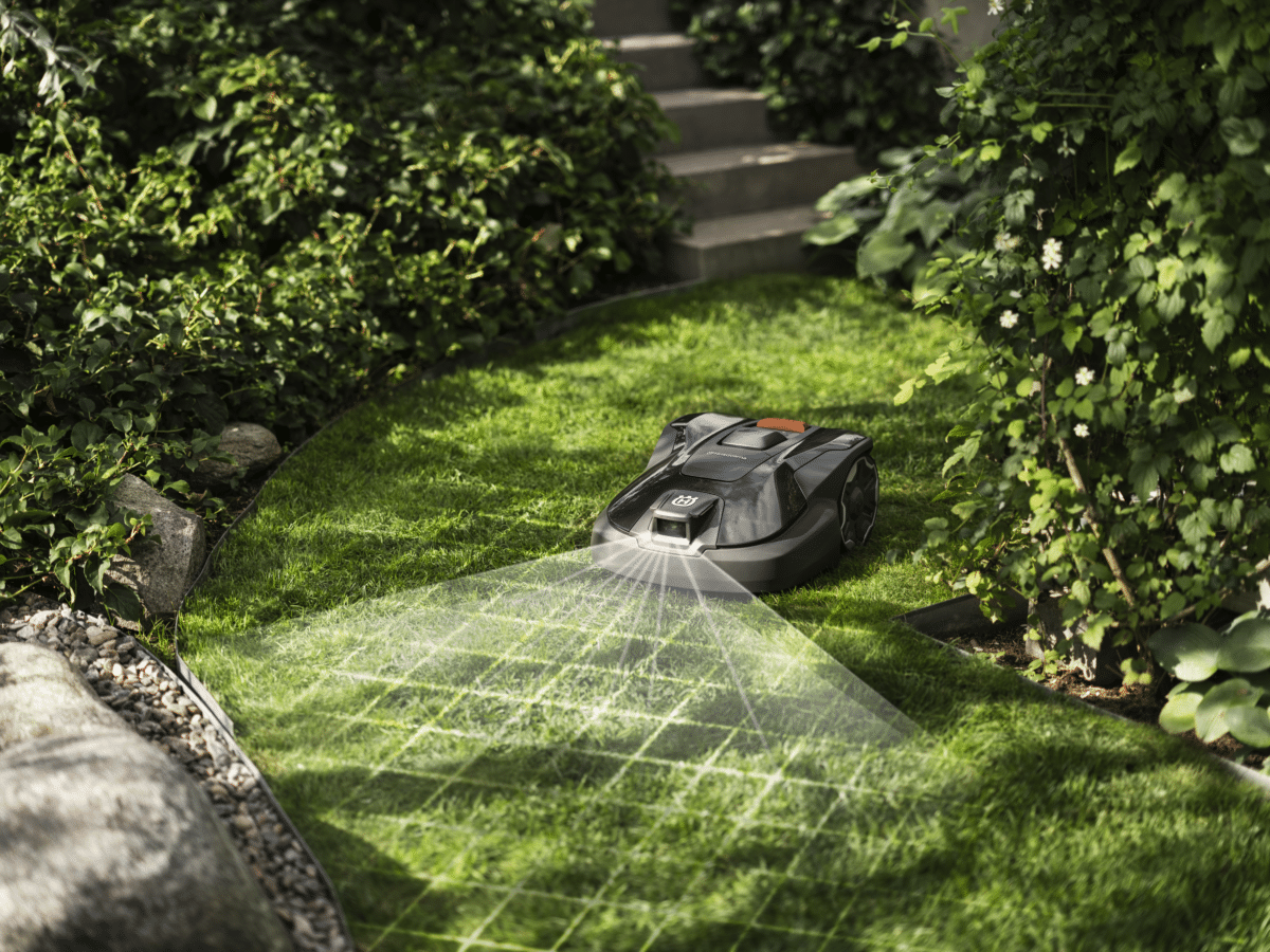 Husqvarna Automower® 308V | Image: Husqvarna