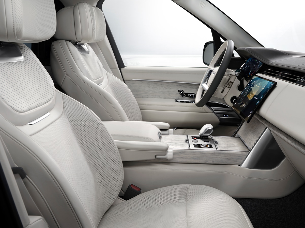 Range rover sv ultra sound system 0005 rr sv ultra 27my interior 06 290426