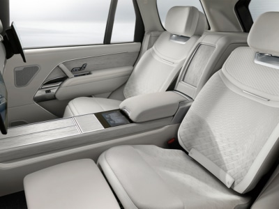 Range Rover SV Ultra's Sound System Changes Everything
