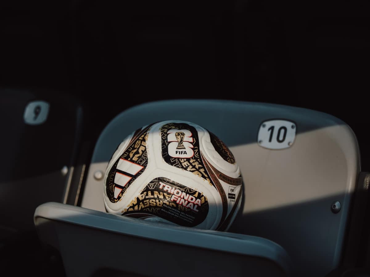 Adidas trionda final official world cup match ball 3