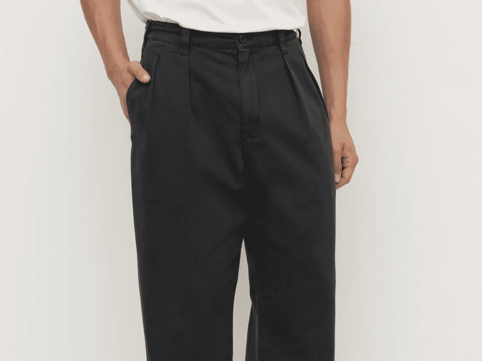 Assembly label mens chino