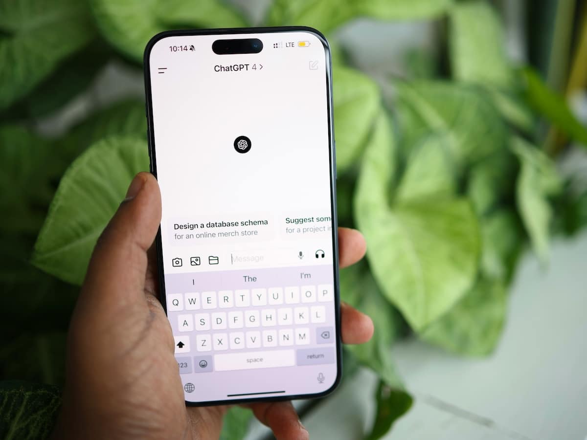 Solen feyissa aj7cdar6qxs unsplash