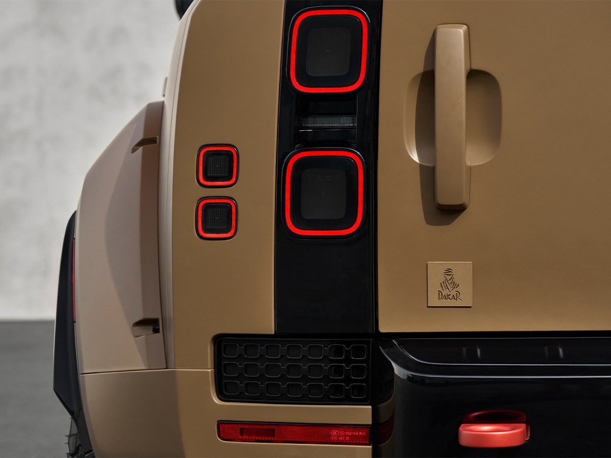 Defender dakar tail lights