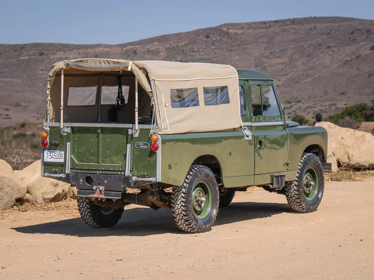 Ex–daniel craig - rachel weisz 1959 land rover 109 series ii 4×4 pickup 0008 ex–daniel craig - rachel weisz 1959 land ro