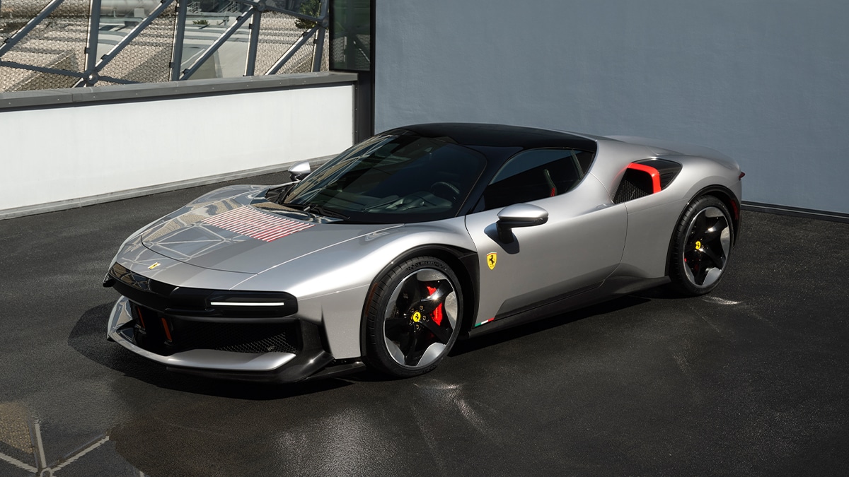 One-Off Ferrari CZ26 Reimagines the SF90 Stradale with 1970s