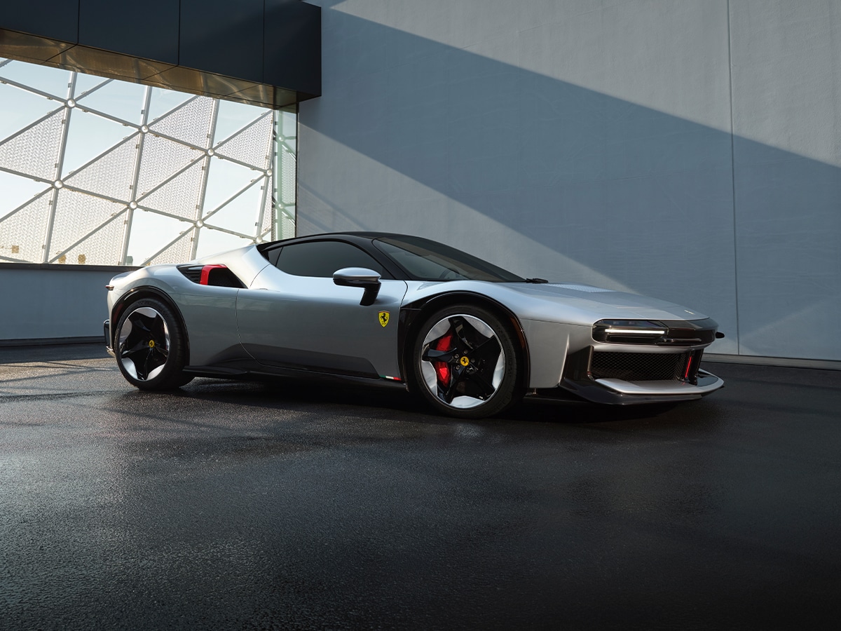 Ferrari cz26 feature