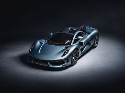 $2.5 Million Hennessey Blackbird Ditches Horsepower Wars for Pure Analogue Joy