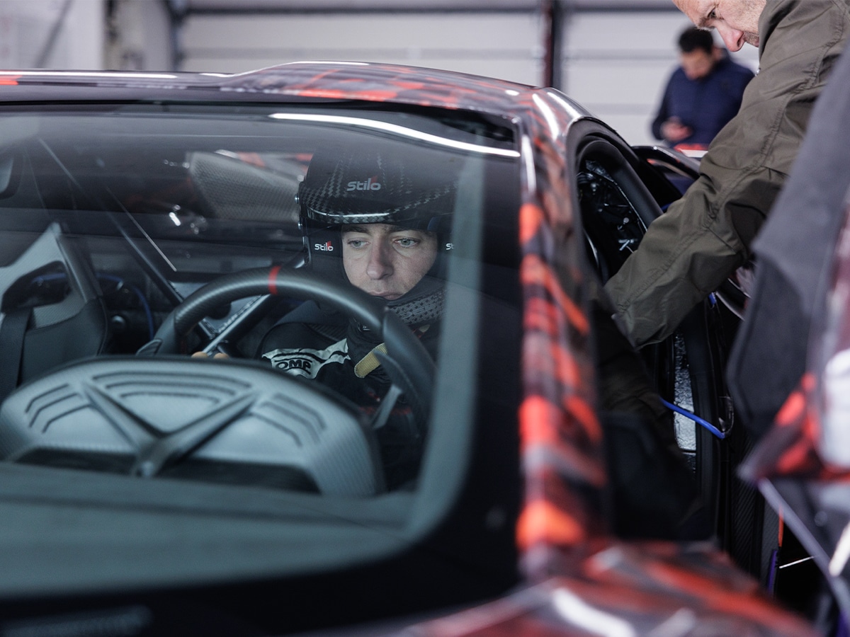 Lamborghini revuelto sv 0000 record lap at the hockenheimring - lamborghini revuelto sv 6