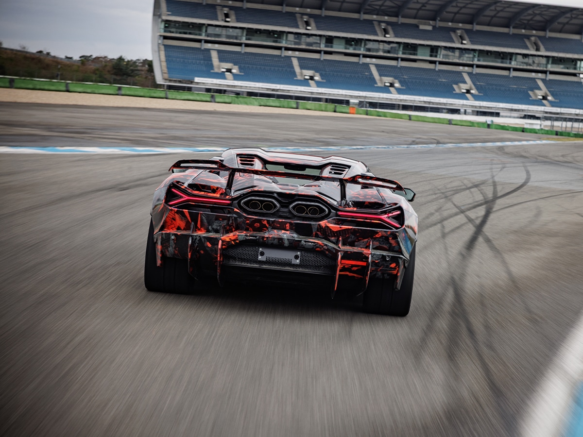 Lamborghini revuelto sv 0003 record lap at the hockenheimring - lamborghini revuelto sv 3