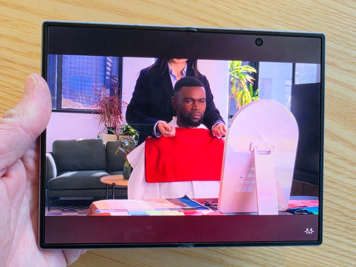 Man of many's youtube channel looks great on the unfolded fold8