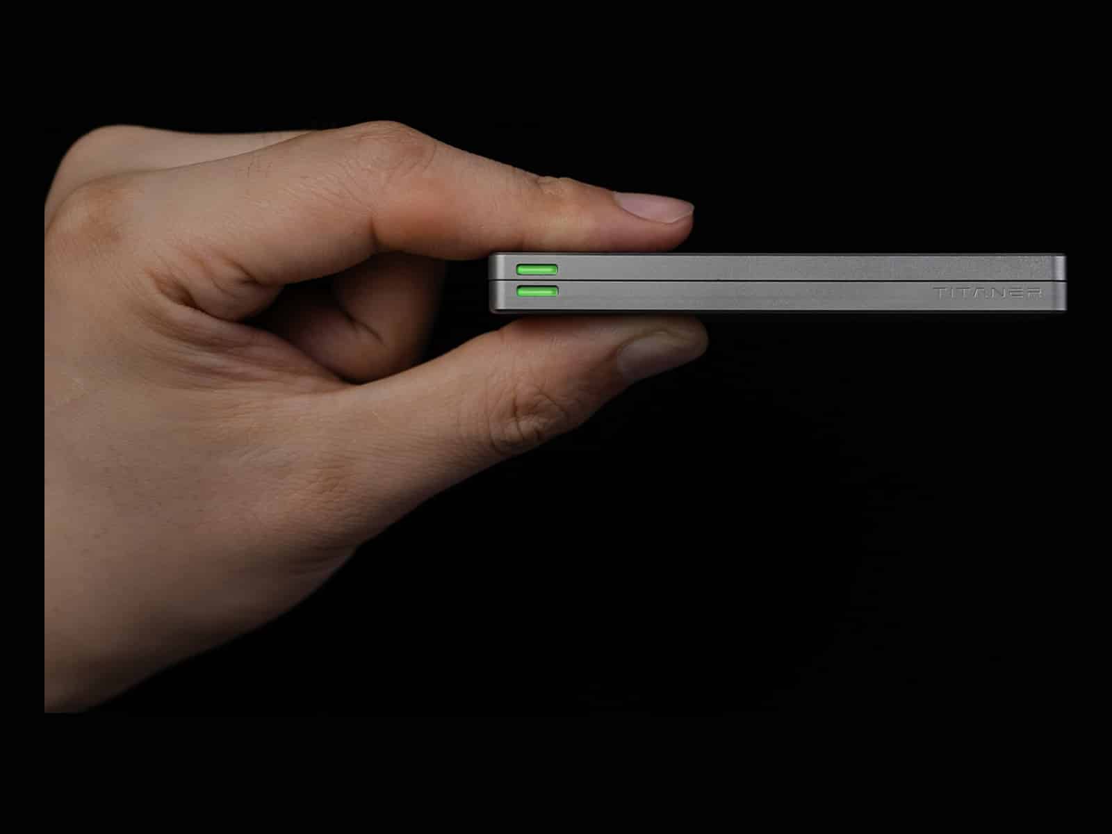 Titaner Verso Two tritium tubes glow from the edge of the titanium body