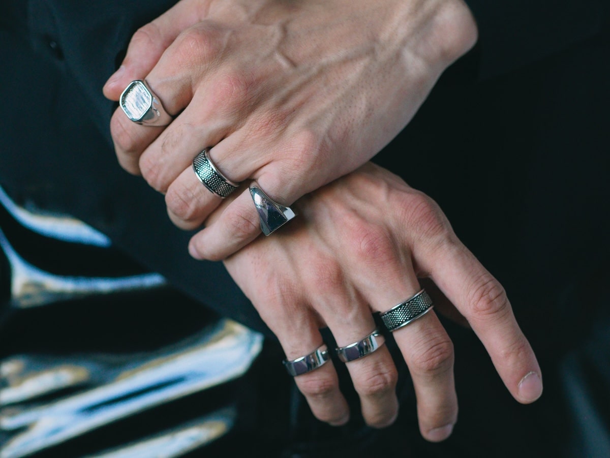 Pexels jewellery mens anchor pieces