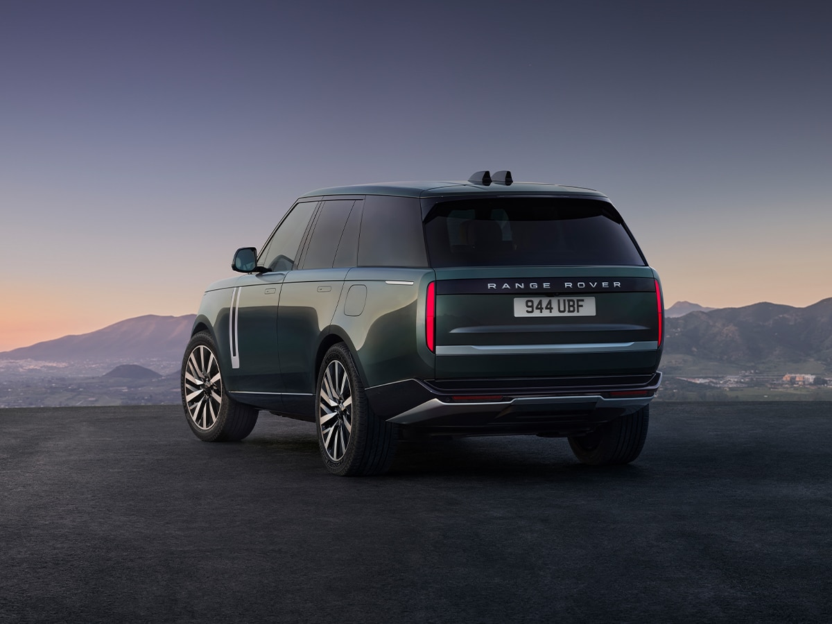 2027 range rover electric 0008 range rover electric rear 3 4 green 02 09 26