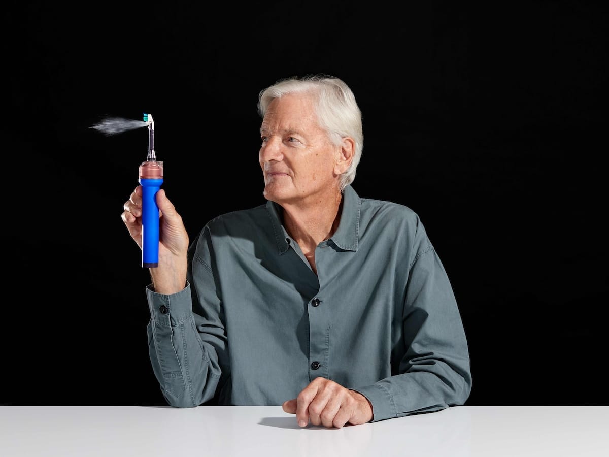 Hero image - dyson camerajet