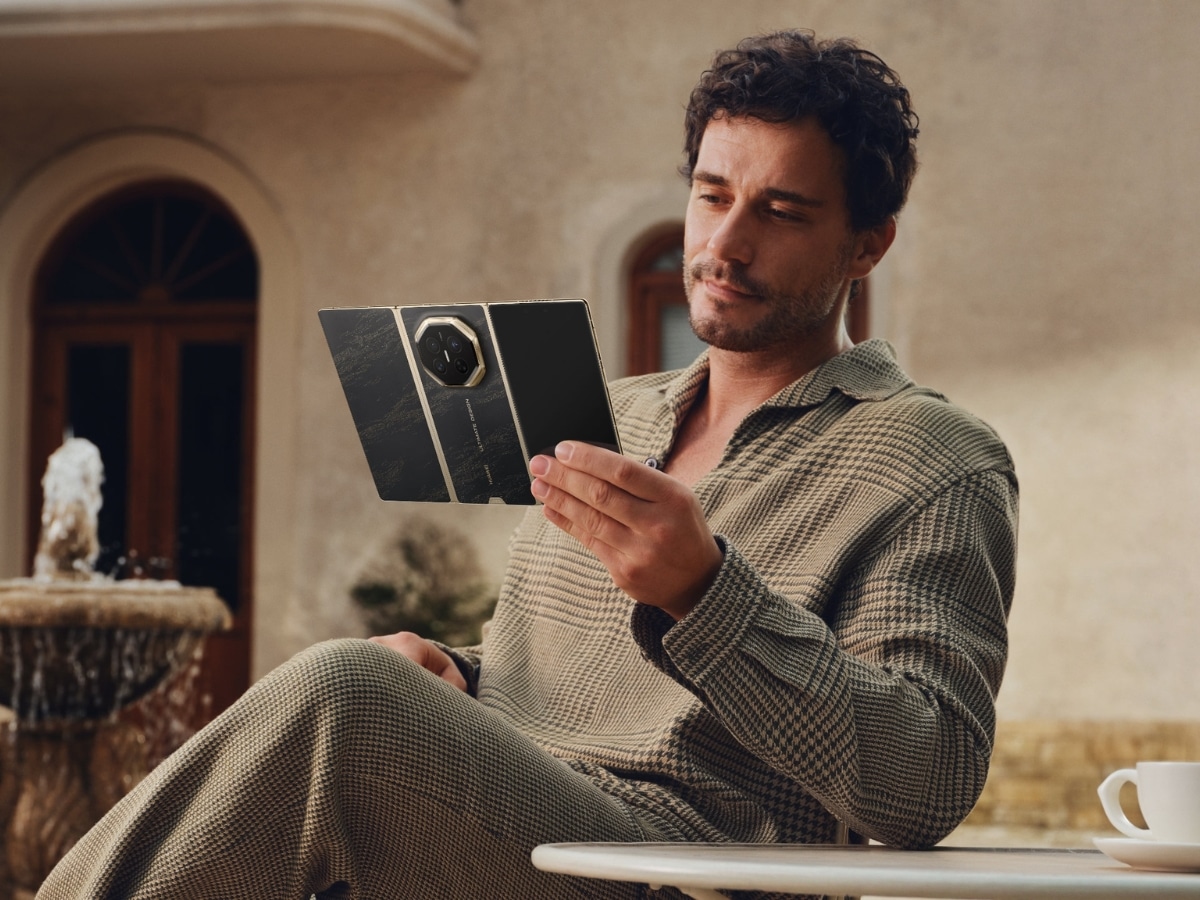 Huawei mate xt2 tri fold smartphone 3