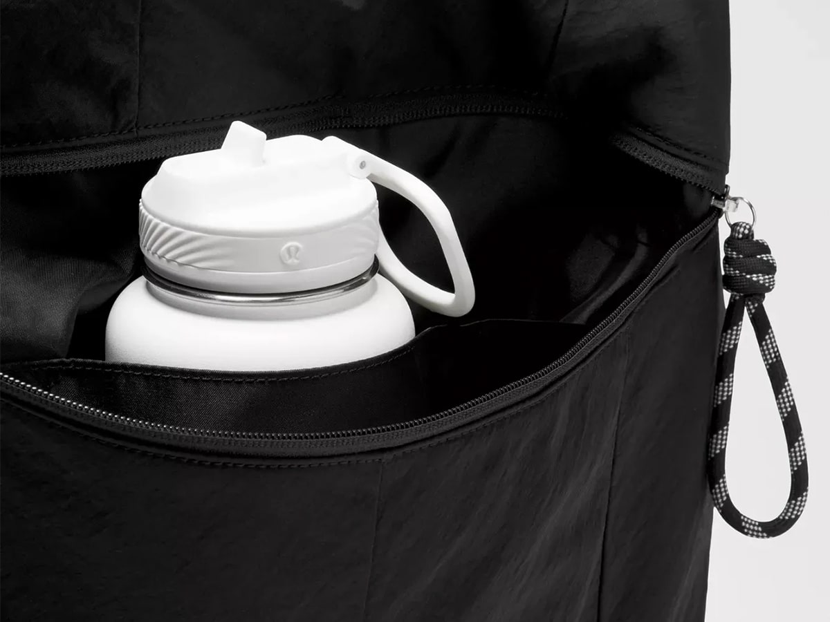 Lululemon's big ass bag drink bottle
