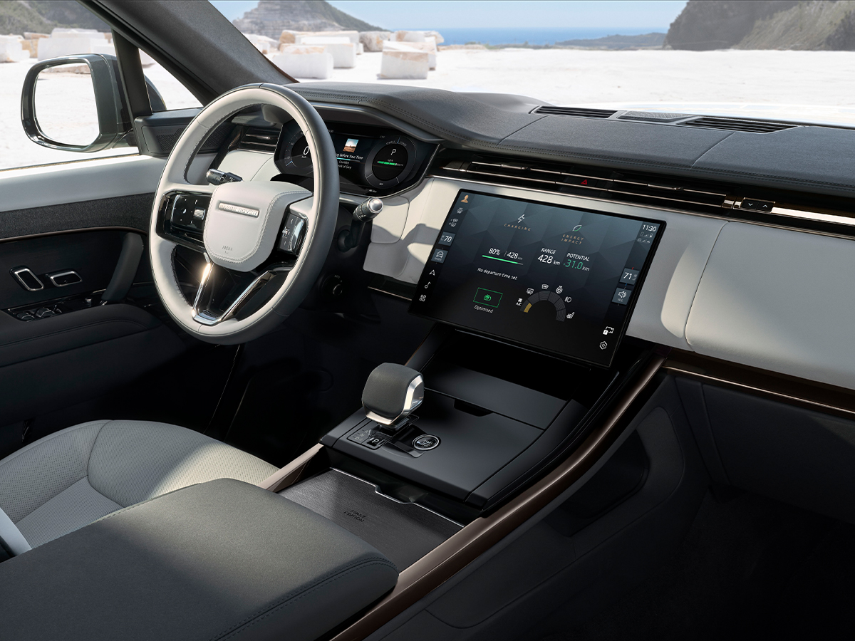 Range rover sport electric review 0002 rrs electric 27my interior charging km 06 300926
