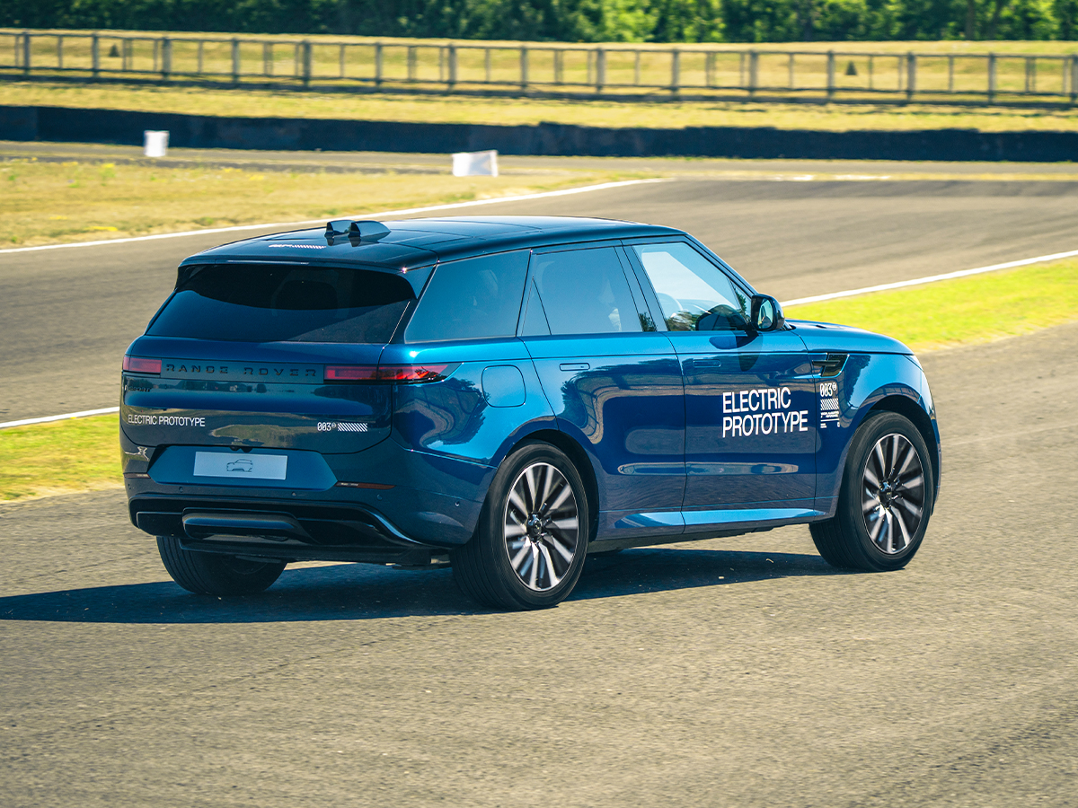 Range rover sport electric review 0014 rr sport electric goodwood 160726 17