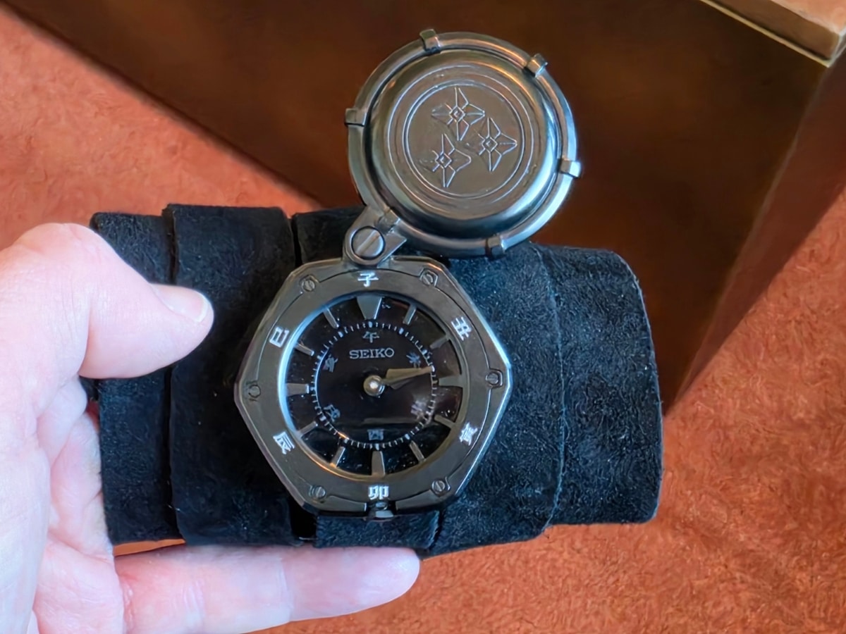 Seiko - ninja stealth watch