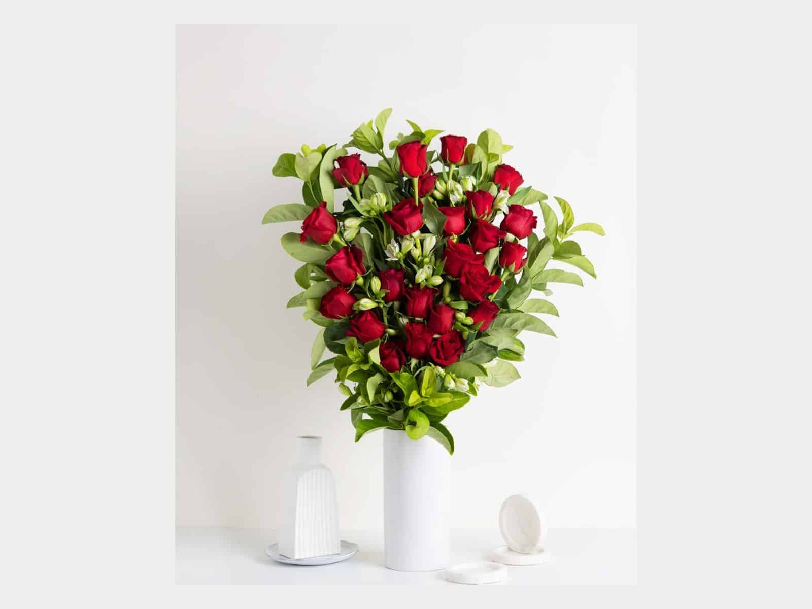 Amour & Vase | Fig & Bloom