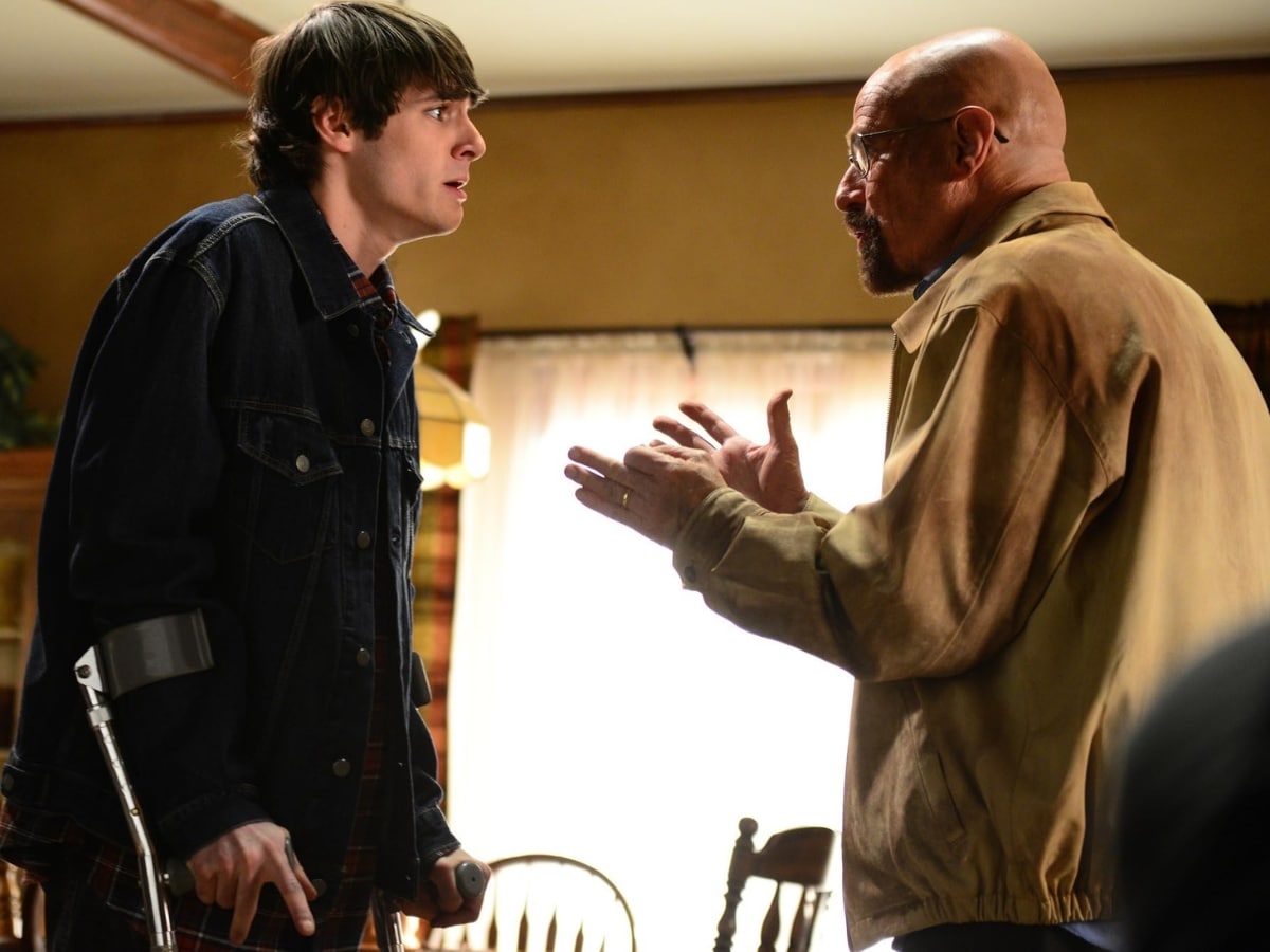 'breaking bad' star rj mitte dies aged 34 images3
