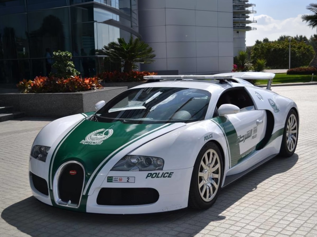 Dubai police veyron