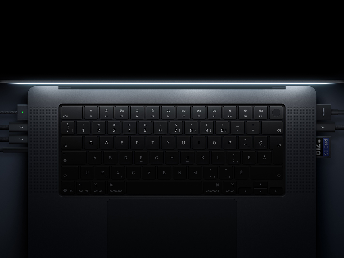 Macbook pro with proled xdr display 0012 layer 1