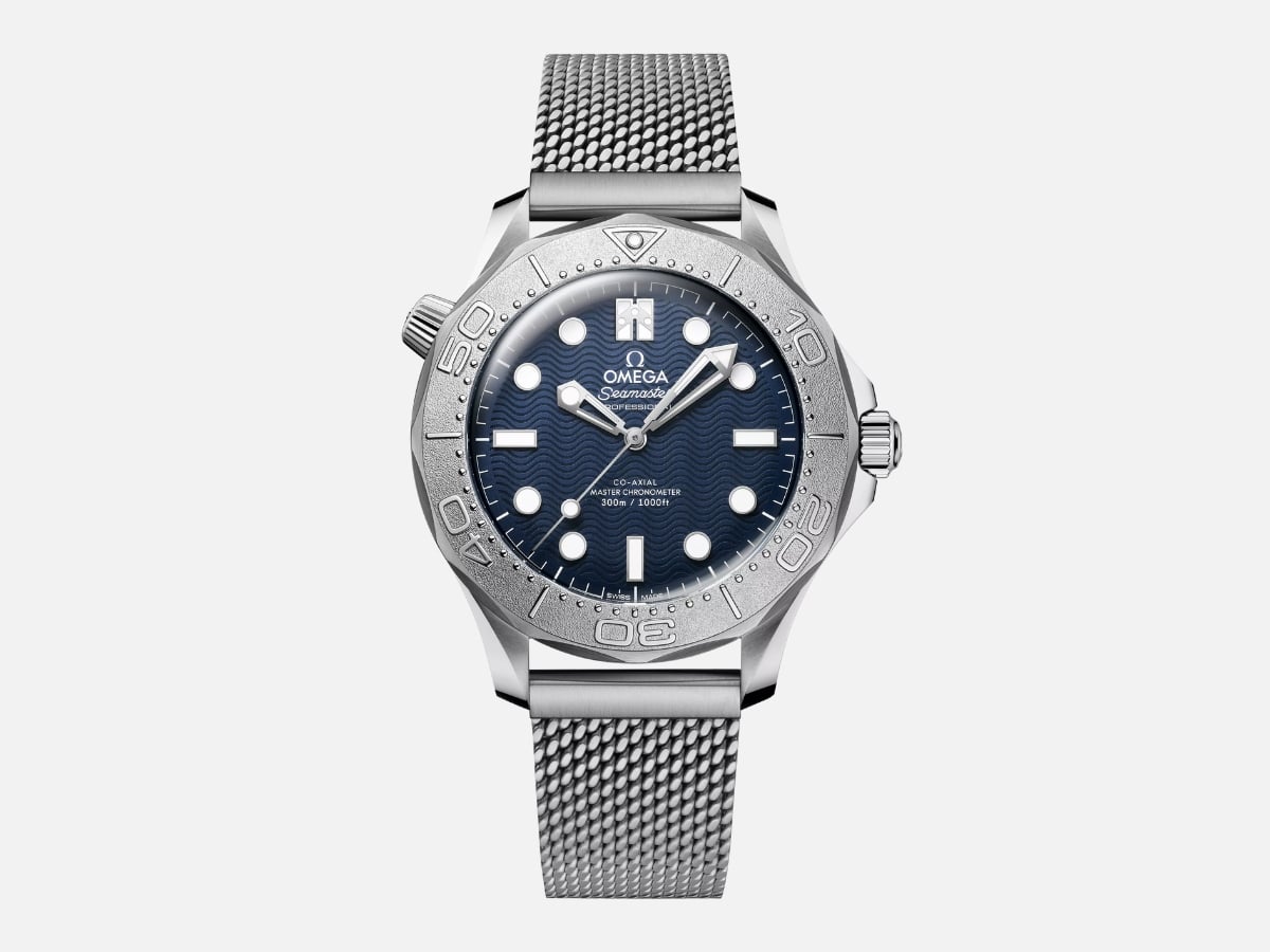 Omega seamaster diver 300m james bond 1