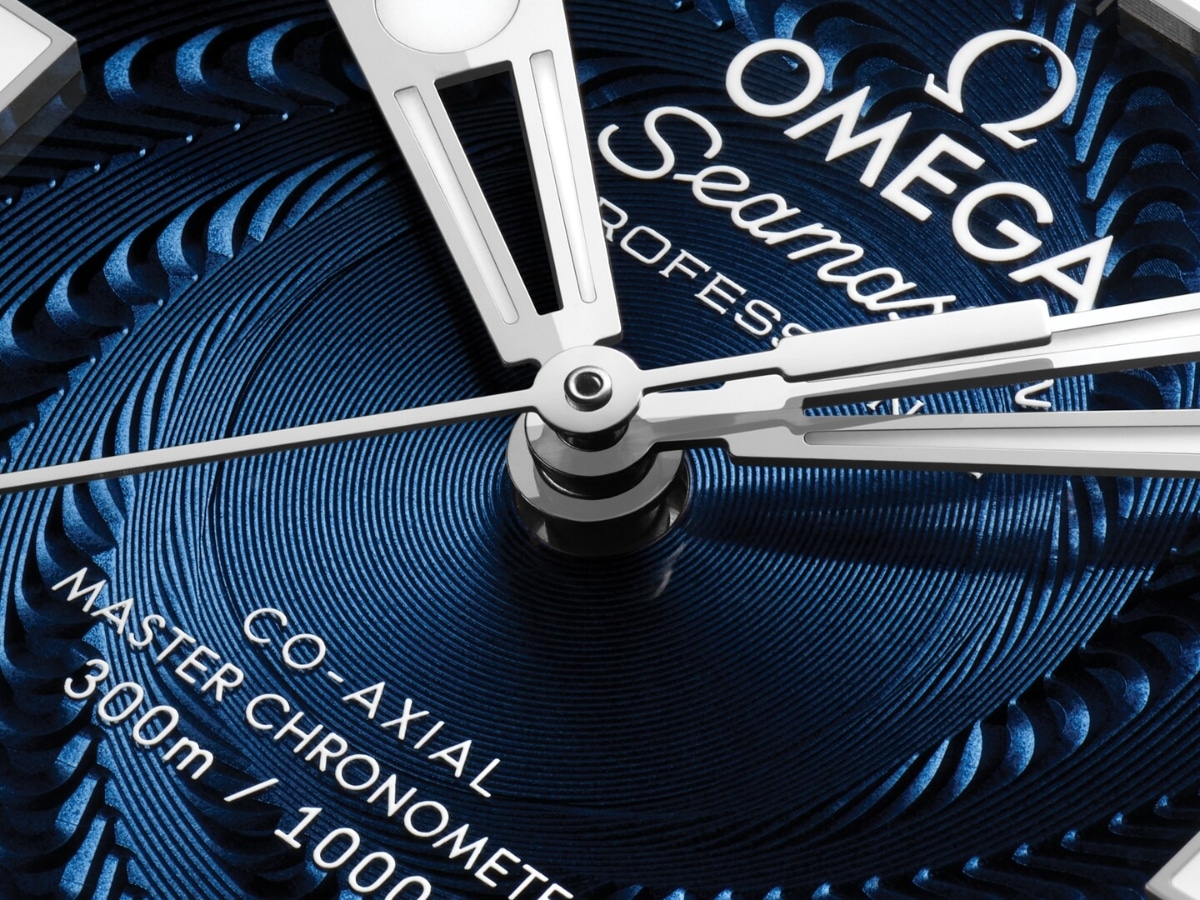 Omega seamaster diver 300m james bond platinum gold 5