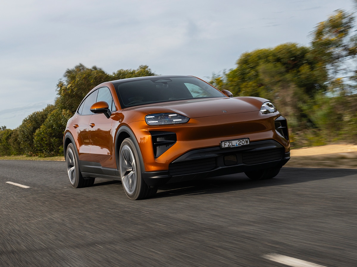 Porsche Cayenne Turbo Electric driving 0003