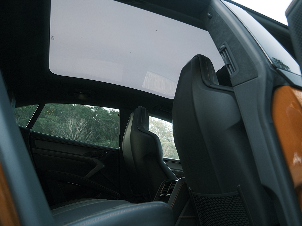 Porsche Cayenne Turbo Electric review 0015