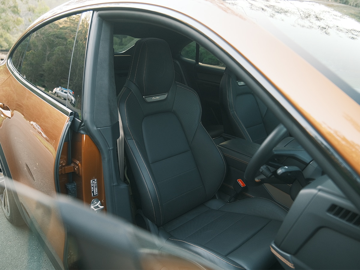 Porsche Cayenne Turbo Electric review 0018