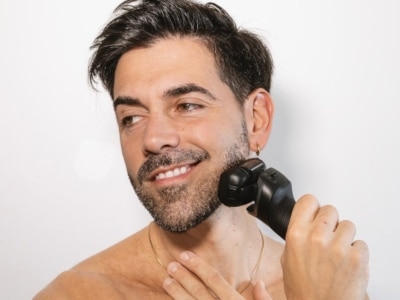 Panasonic's Series 900 PRO Shaver Adjusts Its Power to Your Beard