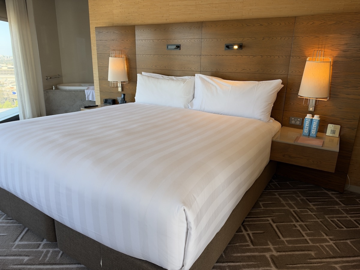 Pan pacific melbourne panoramic suite 1