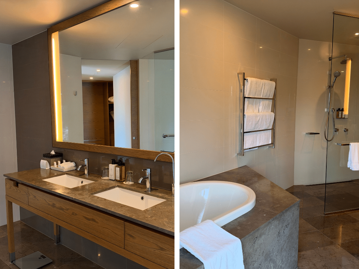 Pan pacific melbourne panoramic suite bathroom