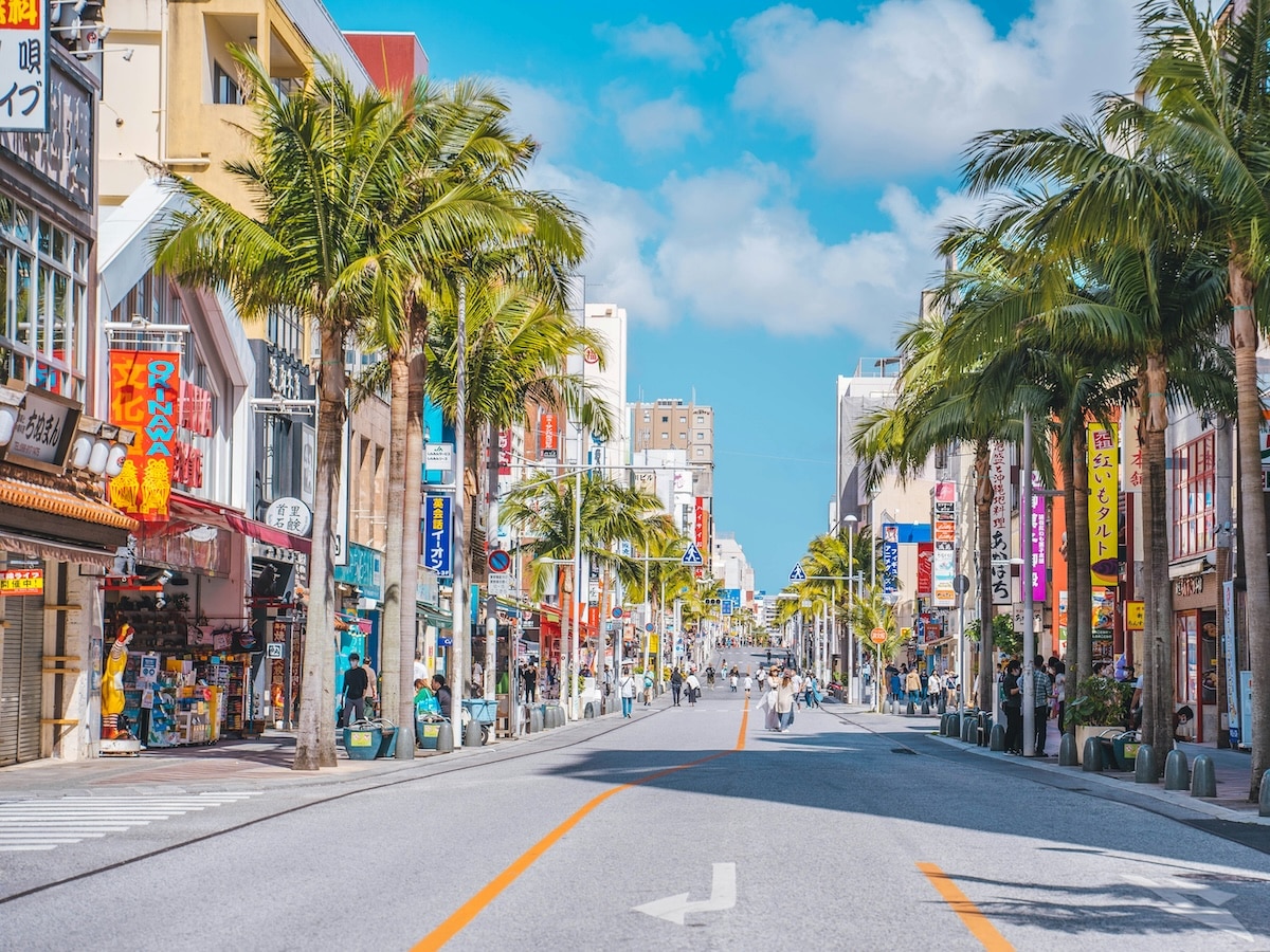 Romeo a okinawa japan unsplash